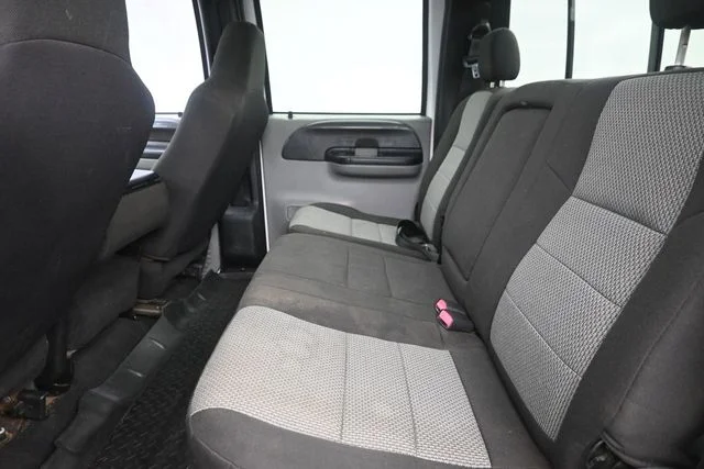 Used 2004 Beige Ford XLT image 17