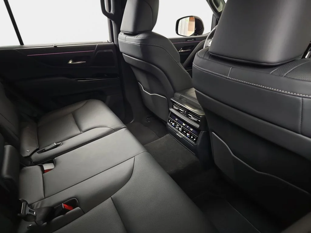 New 2026 Black Lexus 700h Luxury image 11