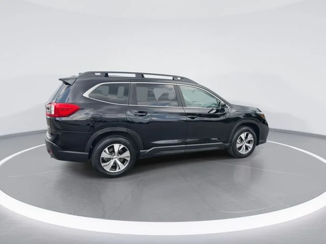Used 2025 Black Subaru Premium image 9