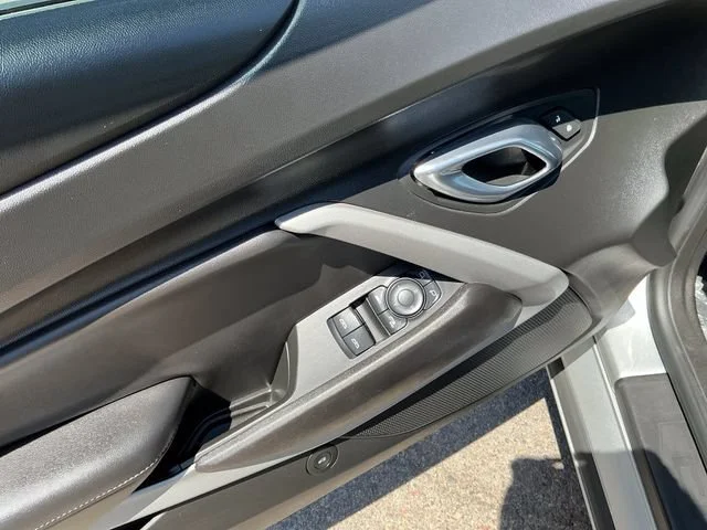Used 2019 Silver Ice Metallic Chevrolet 1LT image 15