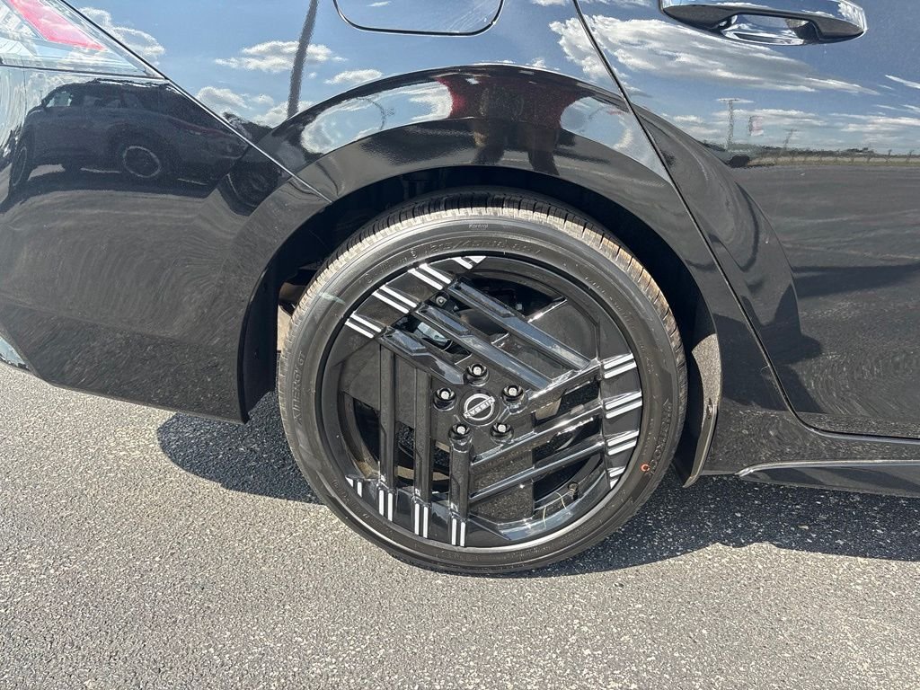 New 2027 Super Black Nissan SR image 11