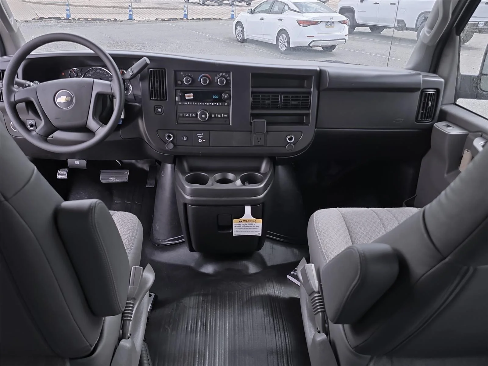 2026 Chevrolet Express Cargo Work Van - Photo 18