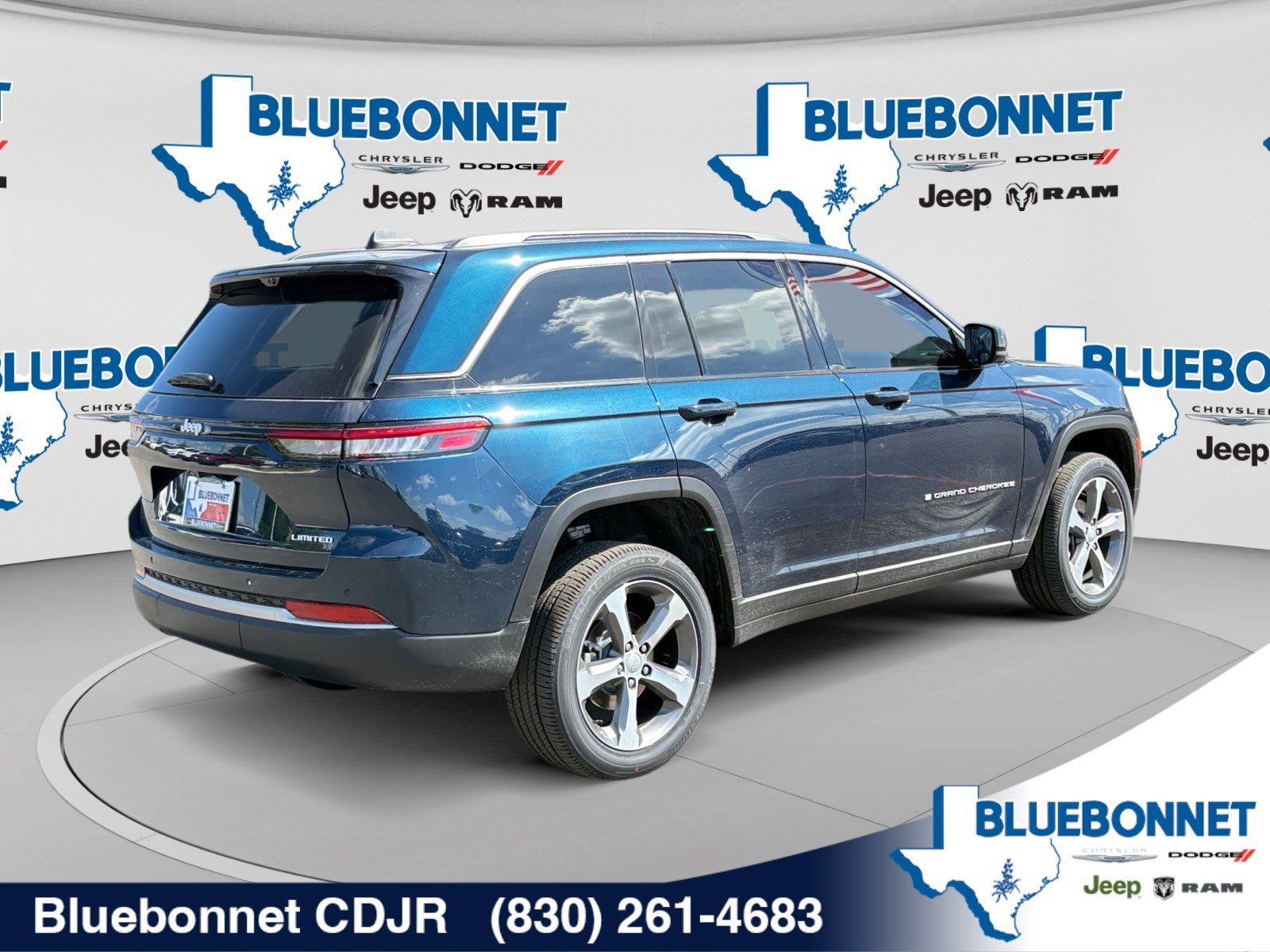 New 2026 Fathom Blue Pearl-Coat Exterior Paint Jeep Limited image 5