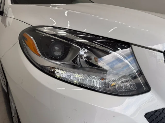 Used 2018 Polar White Mercedes-Benz GLE 350 image 33