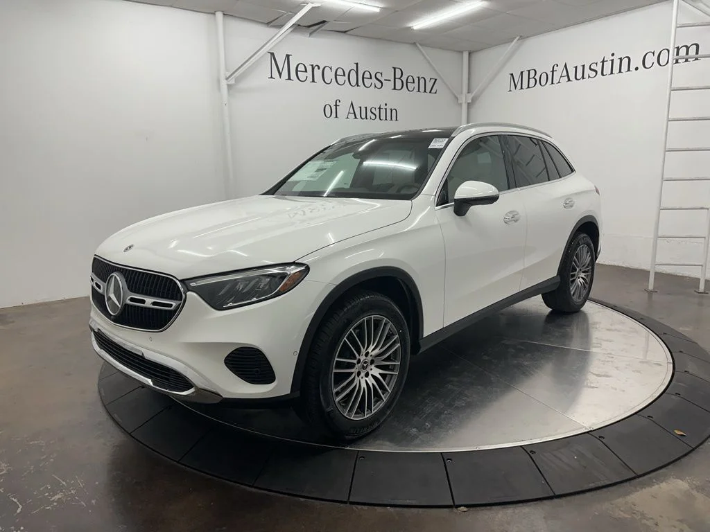 Used 2026 White Mercedes-Benz GLC 300 image 3