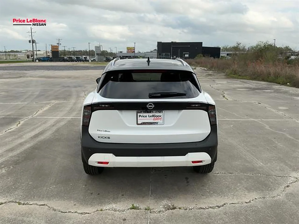 New 2026 Aspen White TriCoat/Super Black Nissan SV image 6