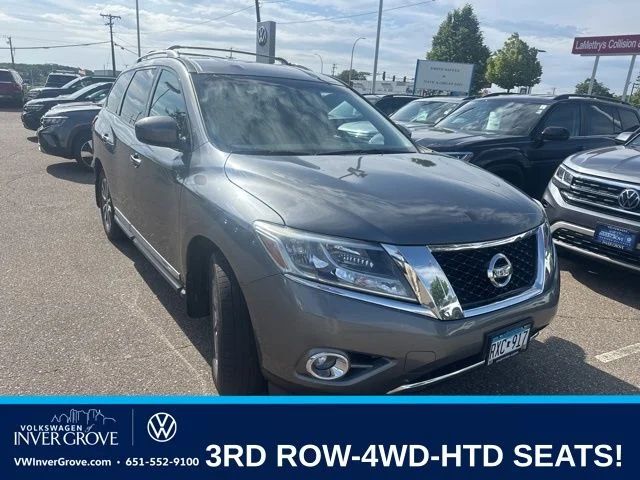 2015 Nissan Pathfinder SL 4WD's photo