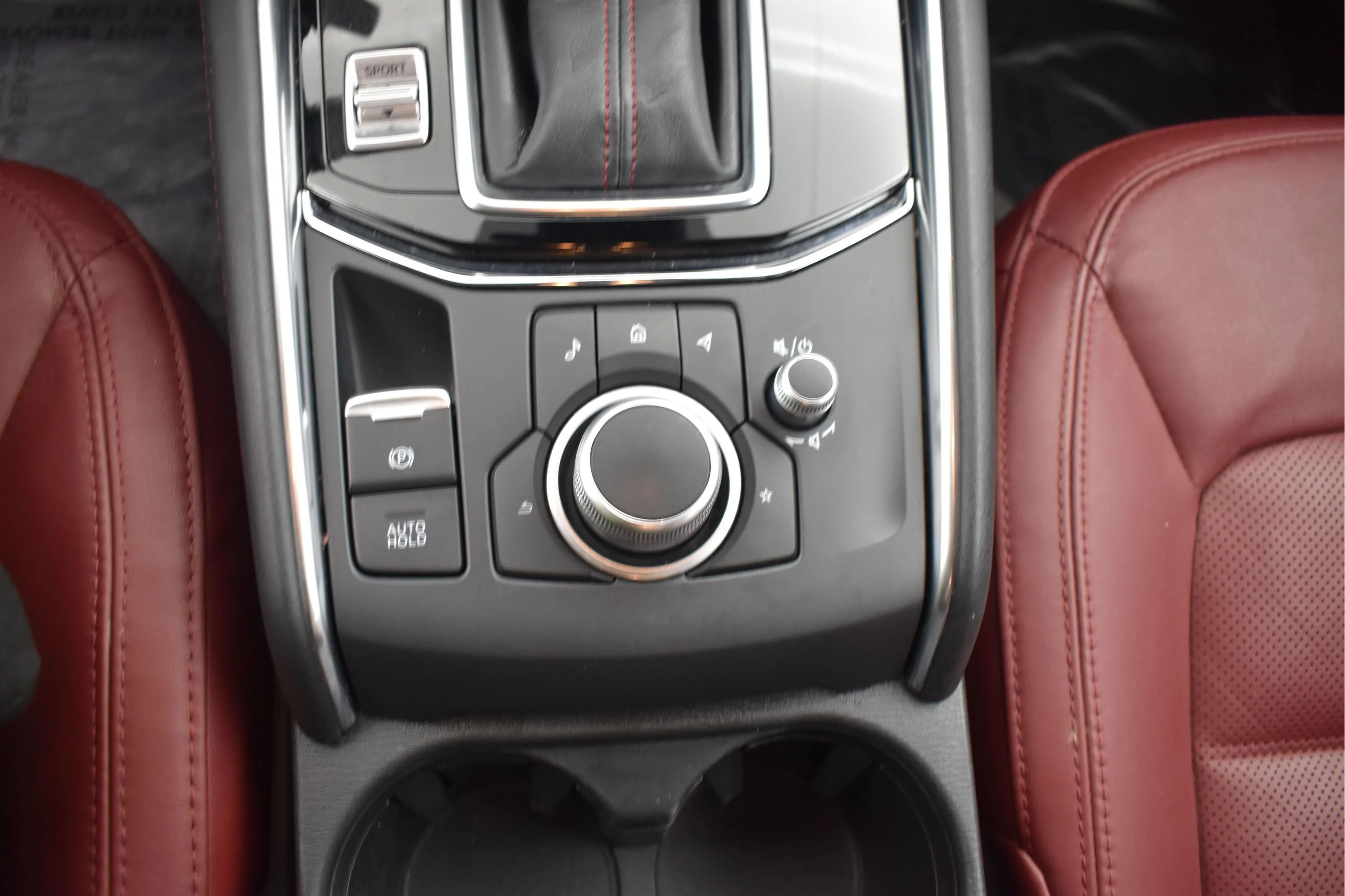 Used 2024 Polymetal Gray Metallic Mazda 2.5 S Carbon Edition image 25