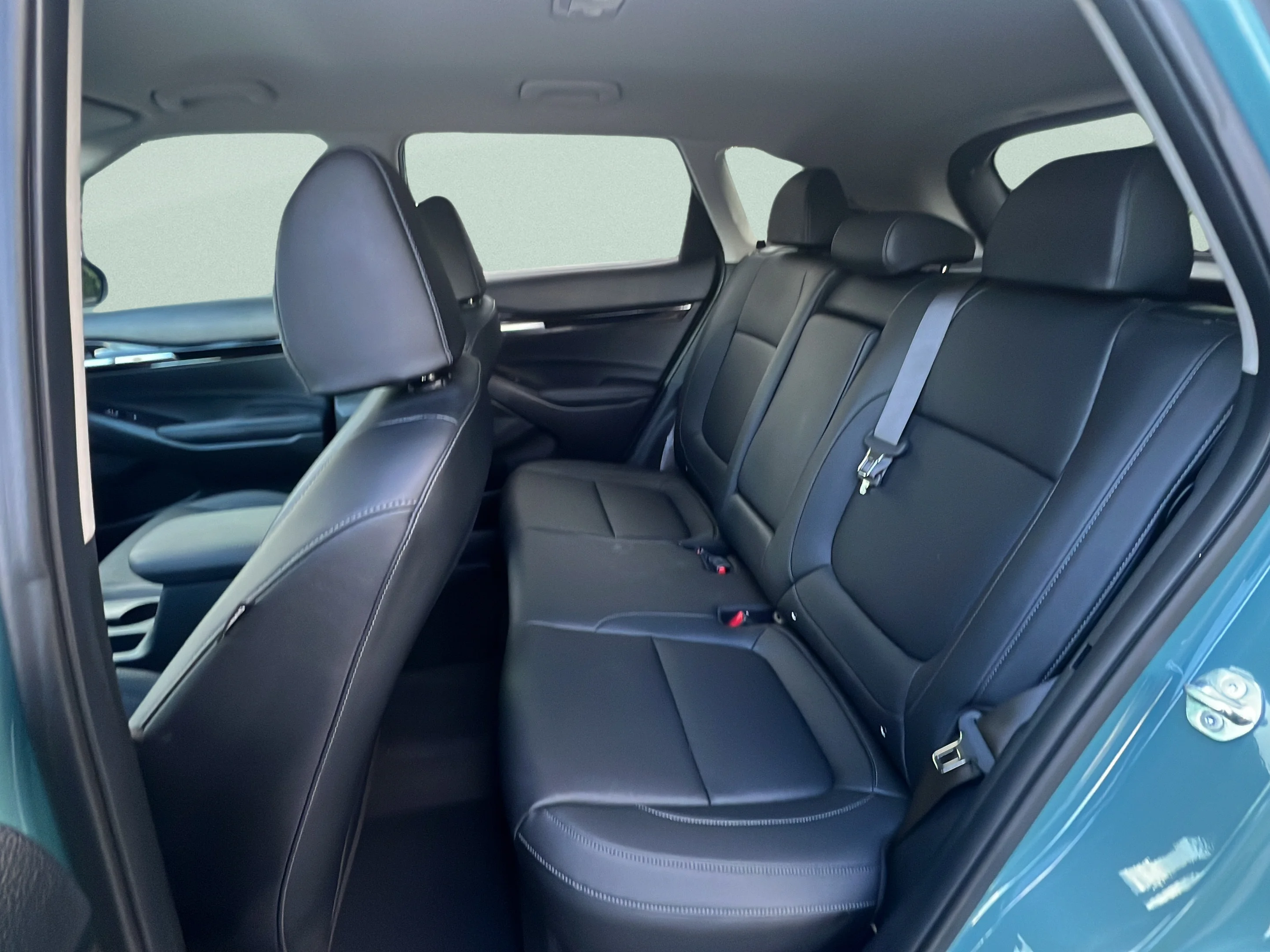 Used 2026 Pluton Blue/Black Roof Kia SX image 10