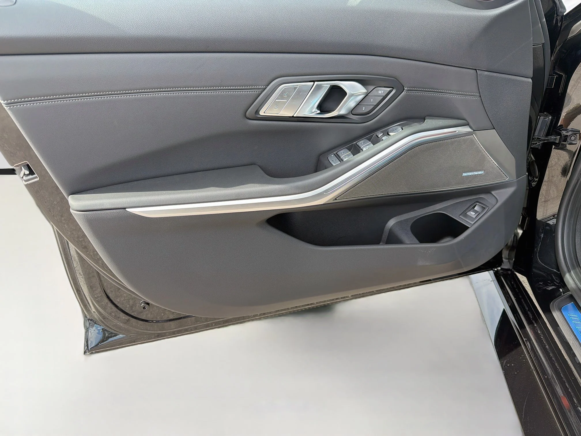 New 2027 Black Sapphire Metallic BMW  image 22