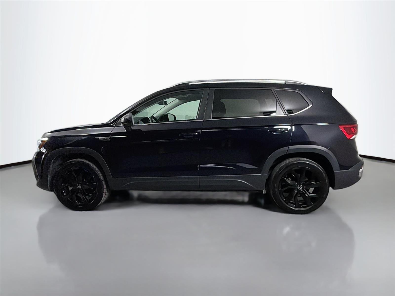 Certified Used 2024 Deep Black Pearl Volkswagen SE image 8