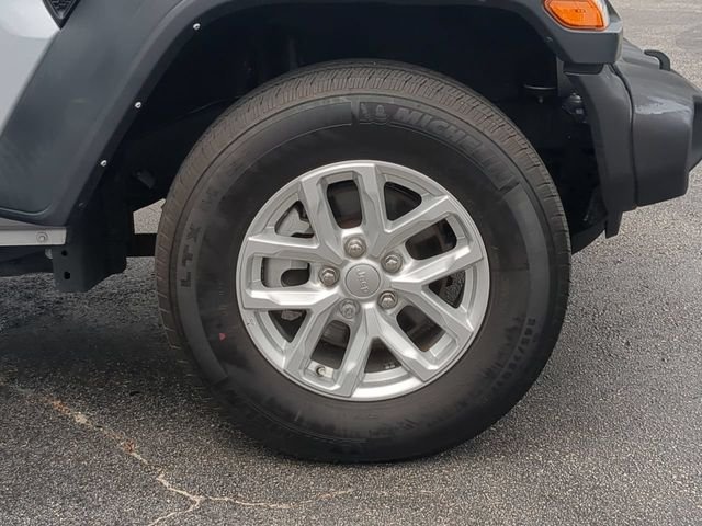 Certified Used 2023 Silver Jeep Sport S image 11