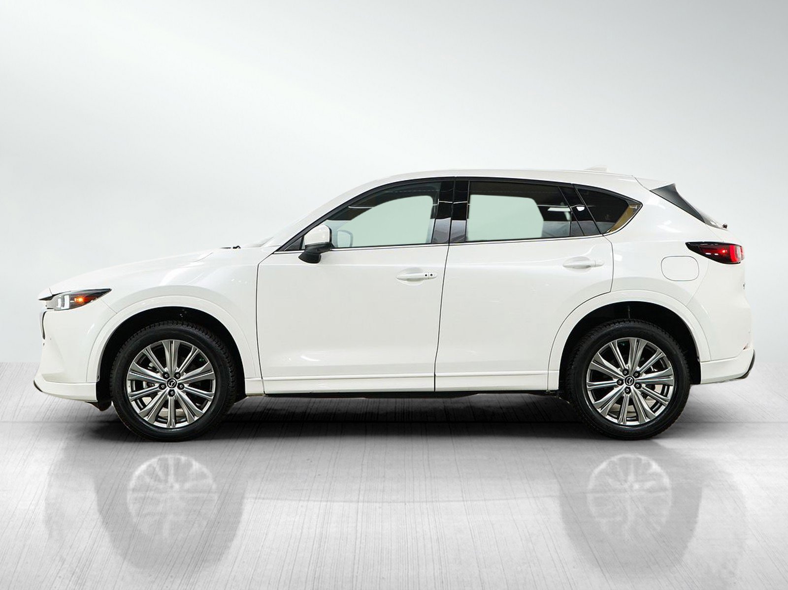 Used 2022 Mazda CX-5 TURBO Signature with VIN JM3KFBXY7N0608109 for sale in Burnsville, Minnesota