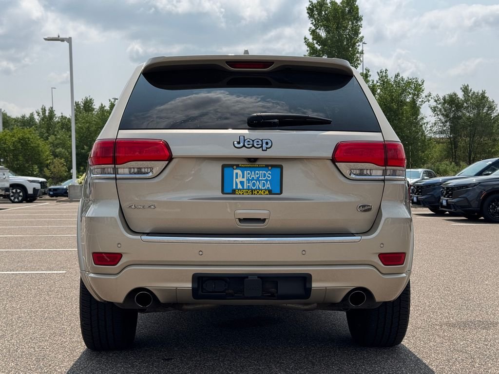 Used 2014 Cashmere Jeep Overland image 4