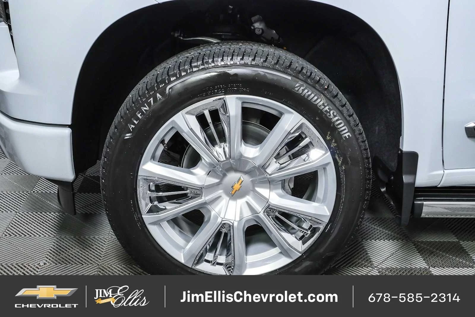New 2026 Polar White Tricoat Chevrolet High Country image 38