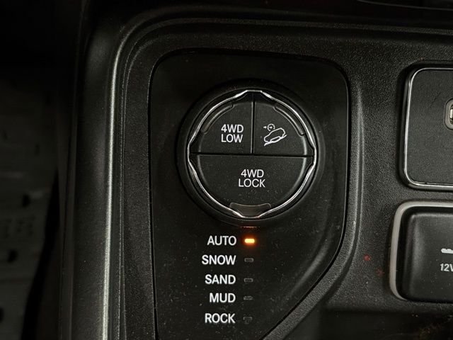 Used 2020 White Jeep Trailhawk image 28