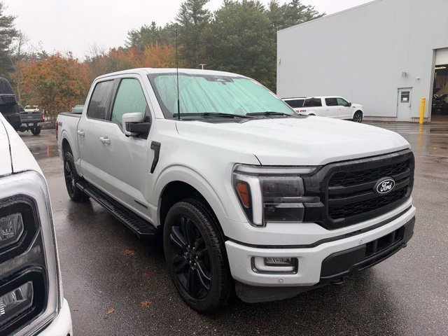 Used 2024 Avalanche Ford Lariat image 3