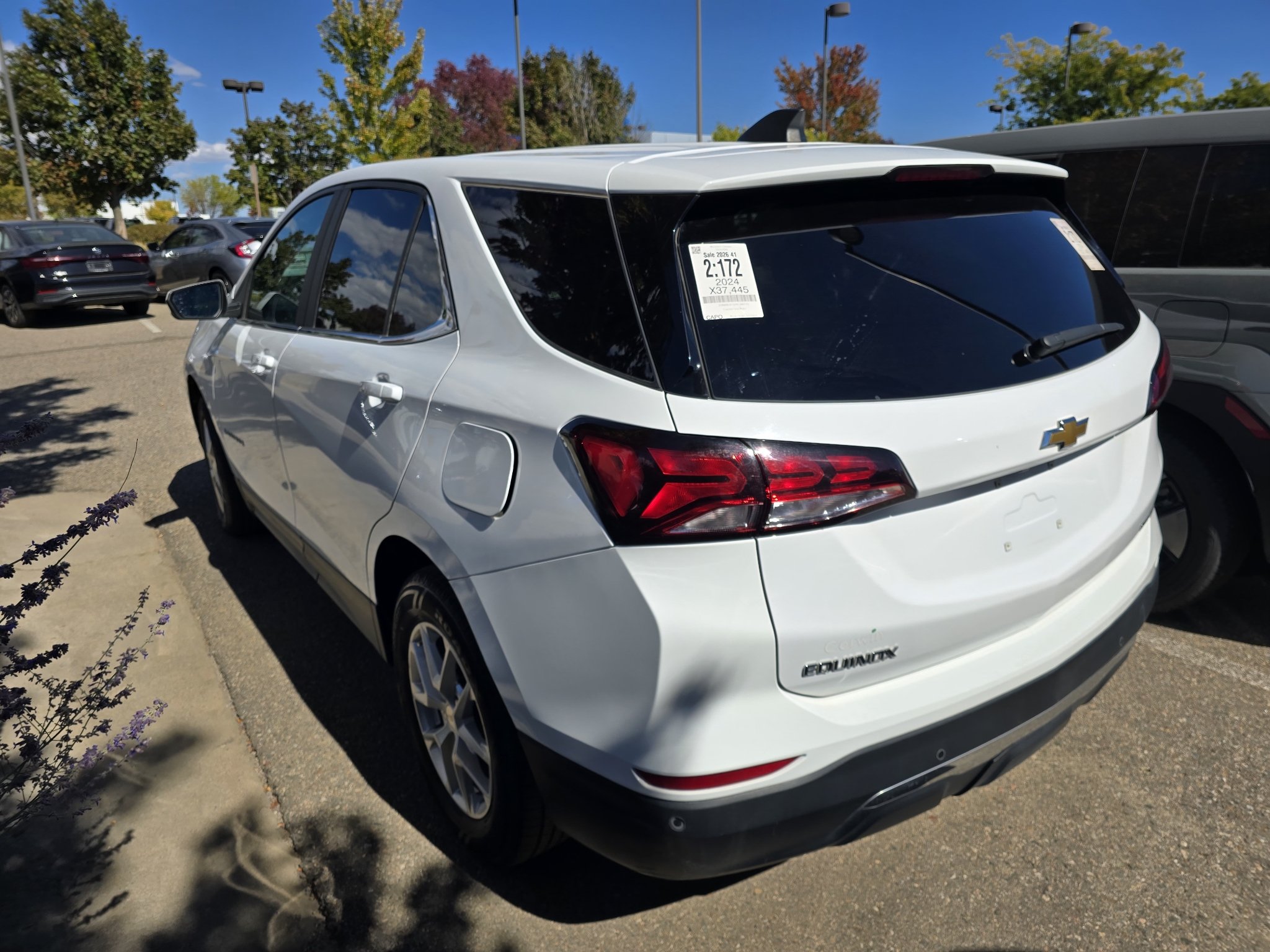 Used 2024 Summit White Chevrolet LT image 15