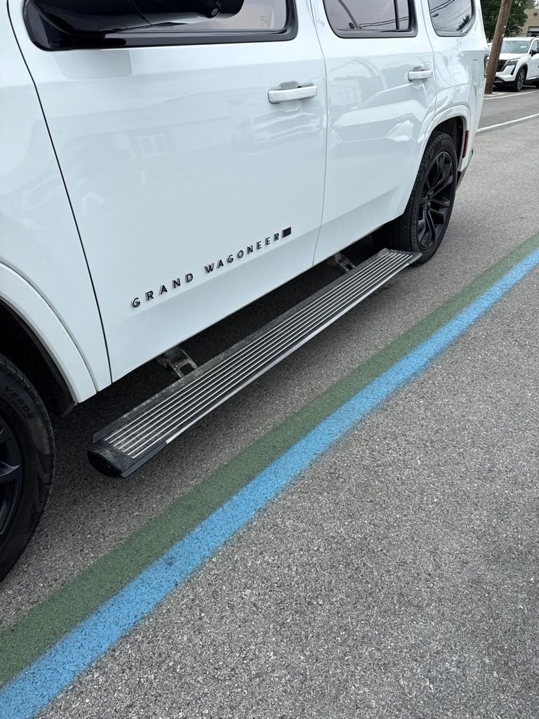 Used 2023 White Jeep Series III image 14