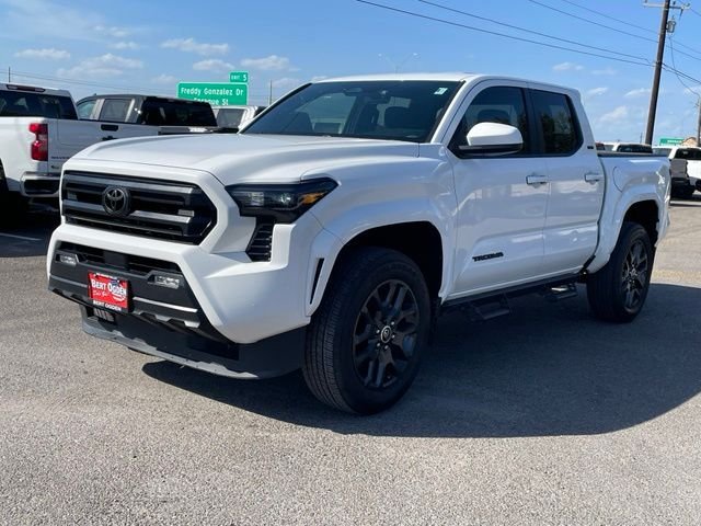Used 2024 White Toyota SR5 image 3