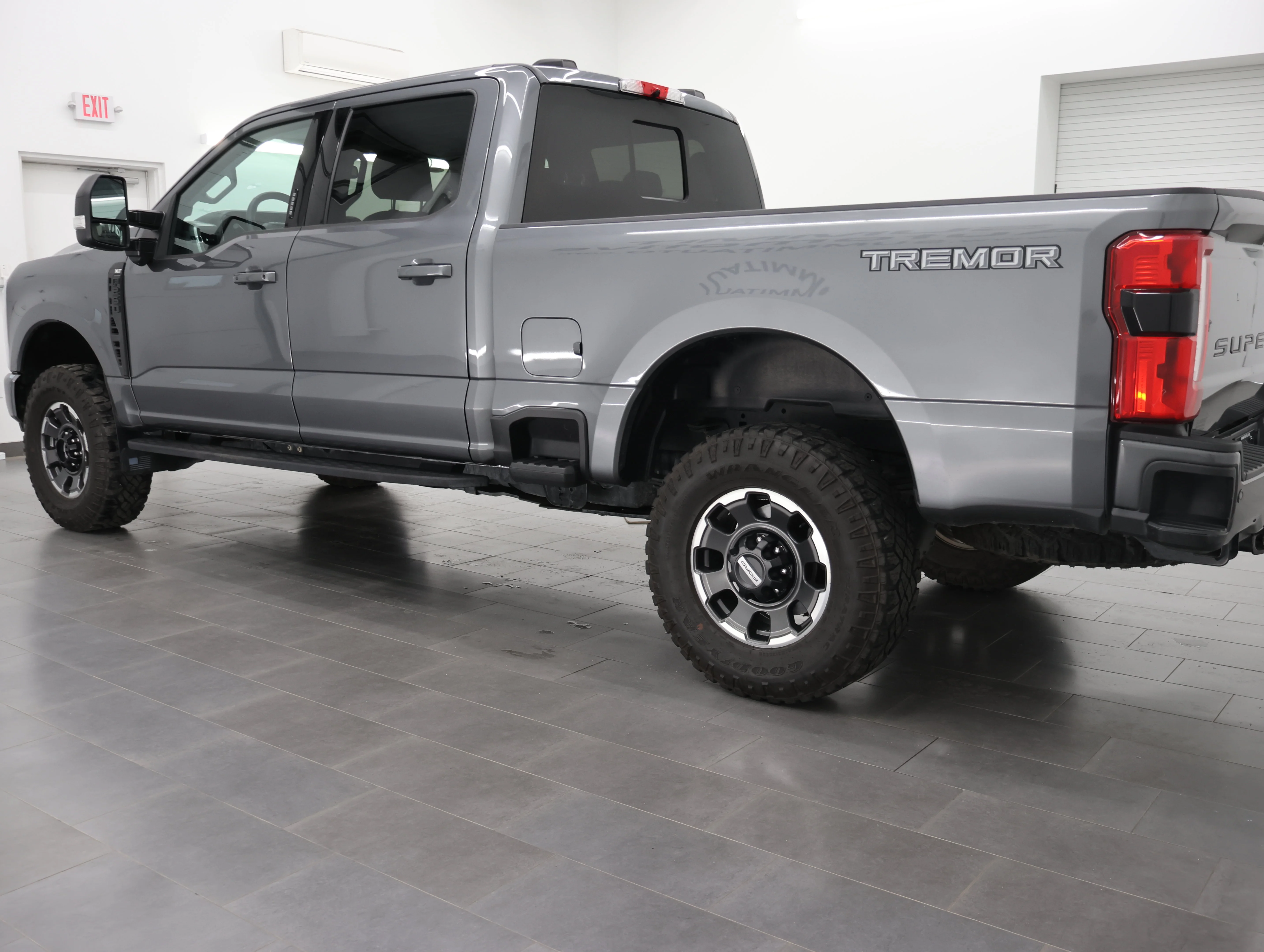 Used 2023 Carbonized Gray Metallic Ford XLT image 6