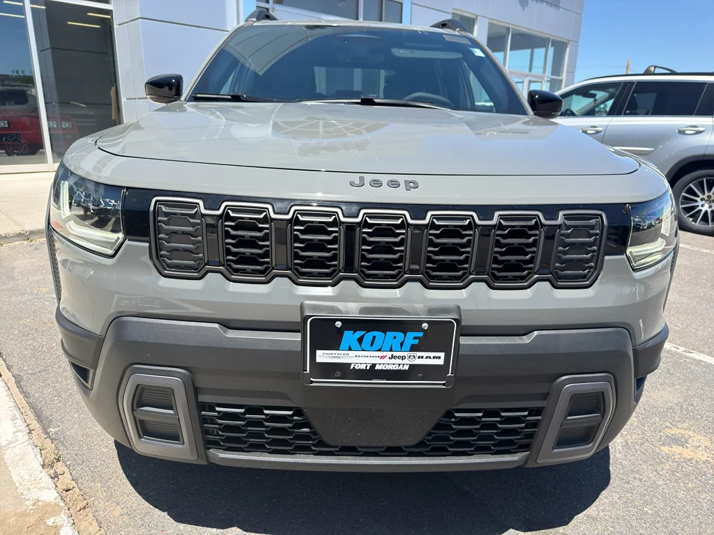 New 2026 Sting-Gray Clear-Coat Exterior Paint Jeep Limited image 38