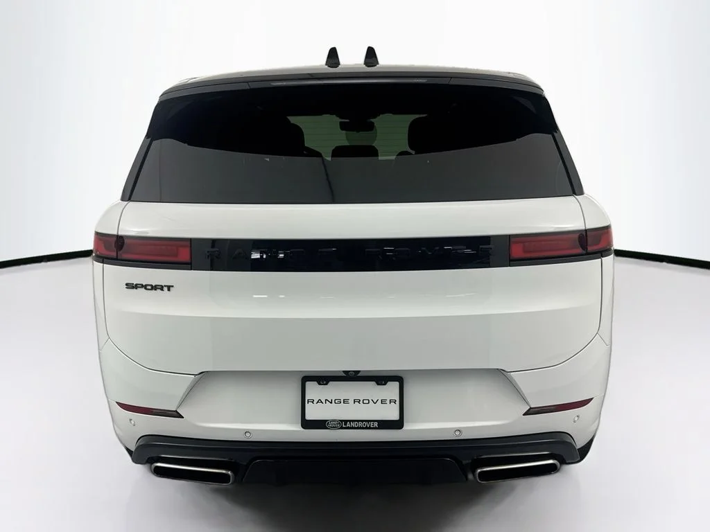 Used 2024 White Land Rover Dynamic SE image 6