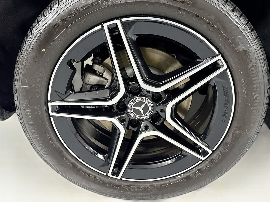 Certified Used 2024 MANUFAKTUR Patagonia Red Metallic Mercedes-Benz GLB 250 image 33