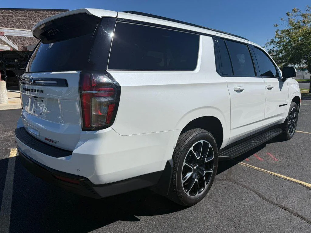 2024 Chevrolet Suburban RST - Photo 6