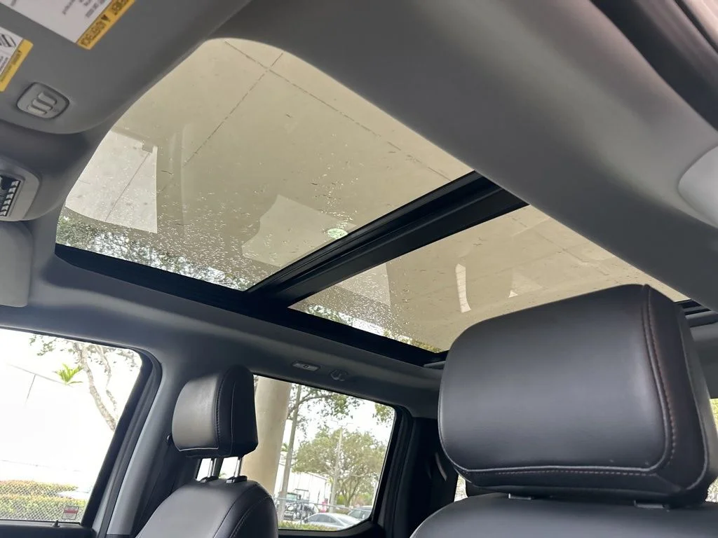 Used 2025 Gray Ford Lariat image 17