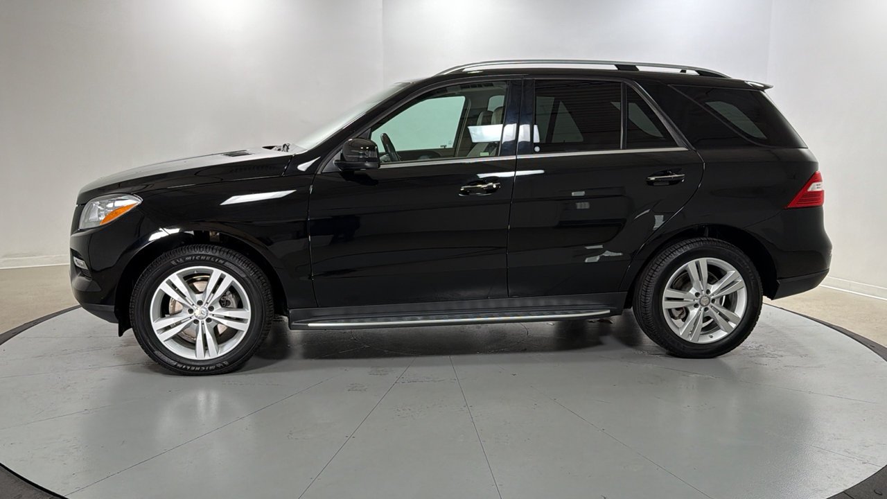 Used 2015 Black Mercedes-Benz ML 350 image 8