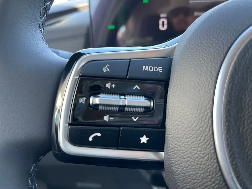 New 2026 White Kia EX image 22