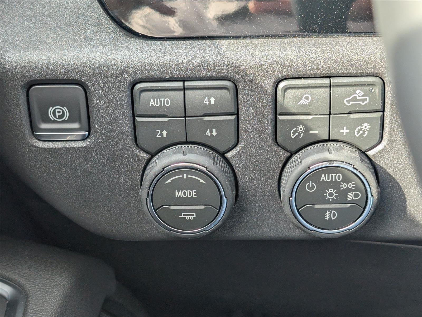 New 2026 Summit White Chevrolet LT Trail Boss image 30