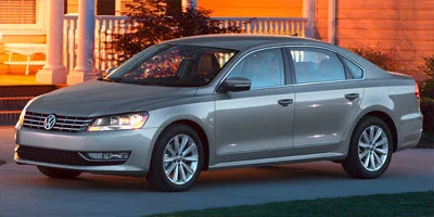 Used 2012  Volkswagen  image 1