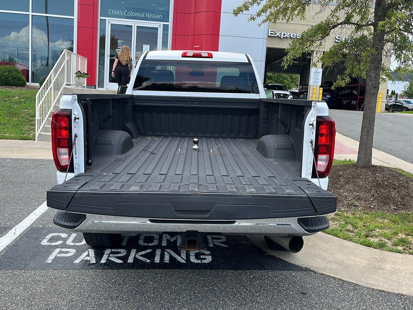 Used 2024 Summit White GMC Pro image 9