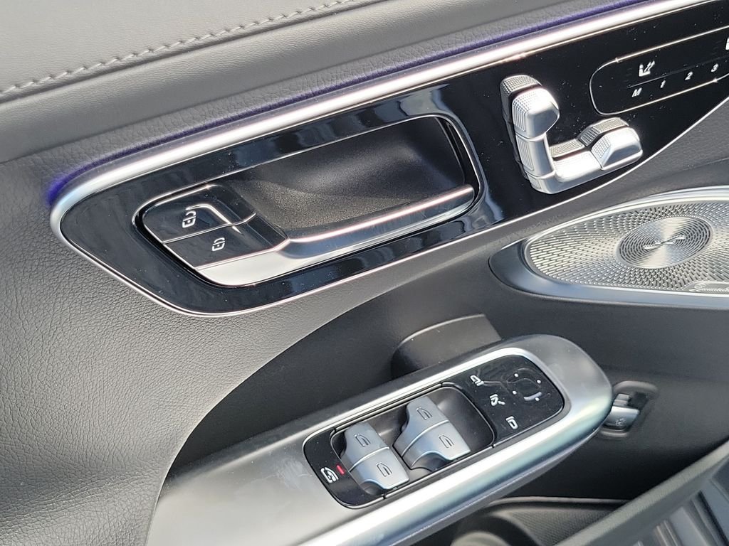 New 2026 Selenite Grey Metallic Mercedes-Benz C 300 image 17