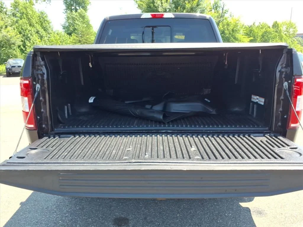 Used 2018 Red Ford Lariat image 25