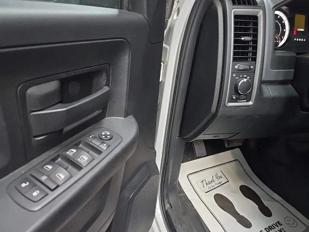 Used 2016 White Ram Tradesman image 26