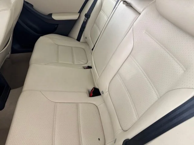 Used 2014  Volkswagen 2.0L TDI image 29