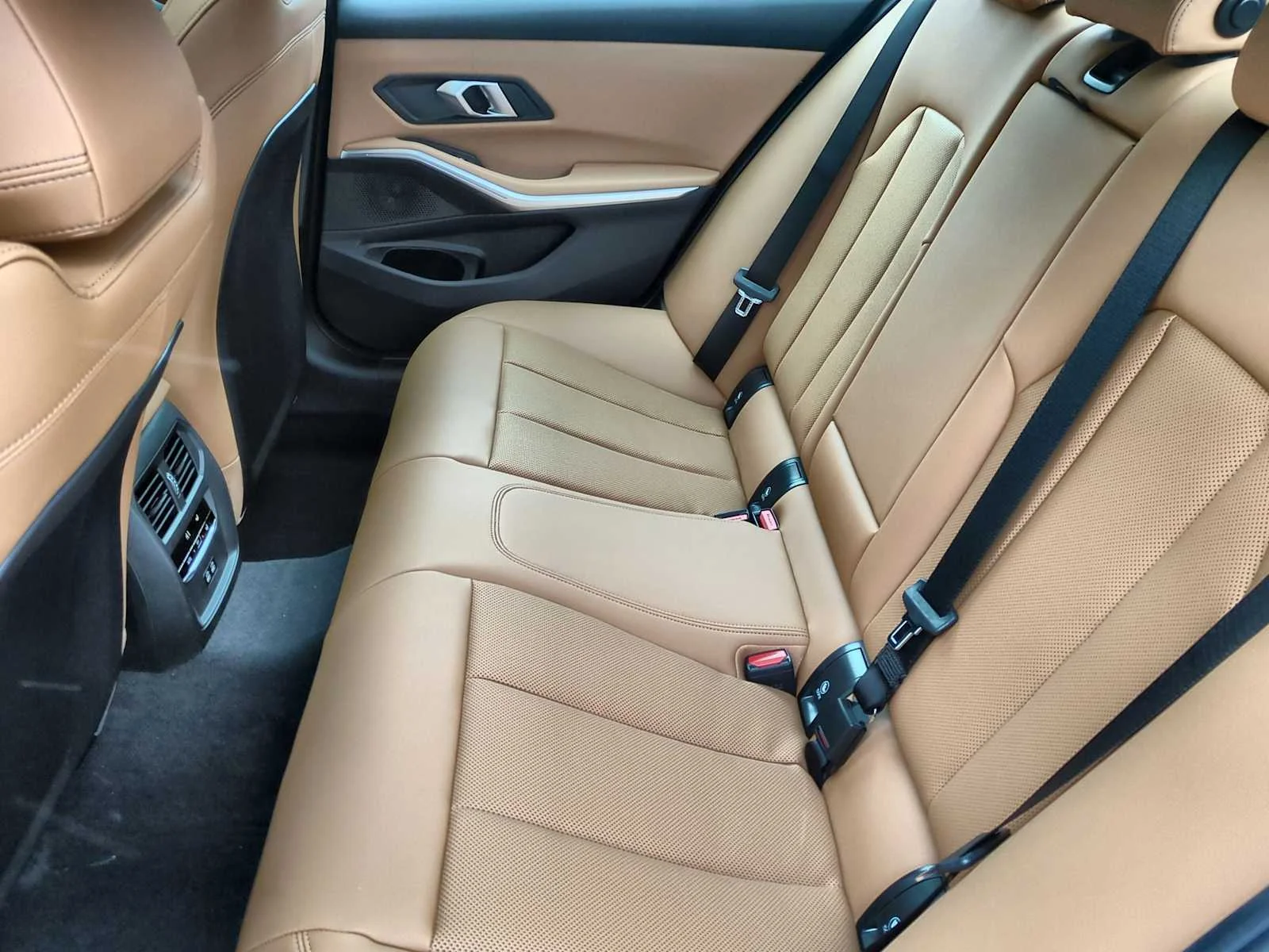 New 2026 Jet Black BMW 330i NA xDrive image 20