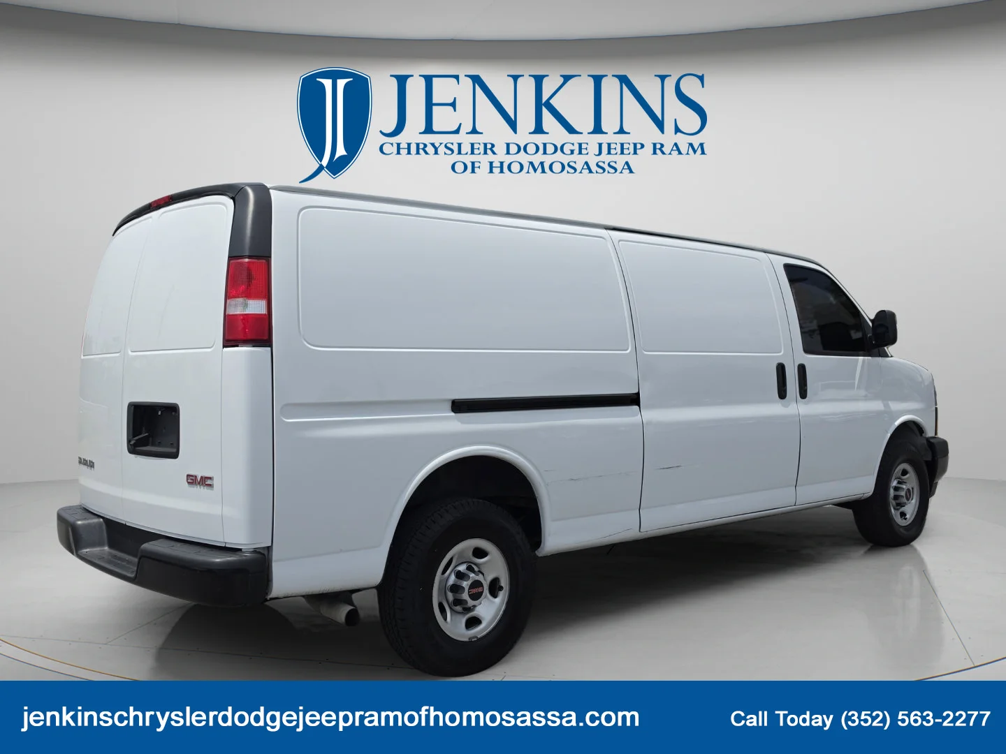 Used 2023 Summit White GMC Work Van image 3