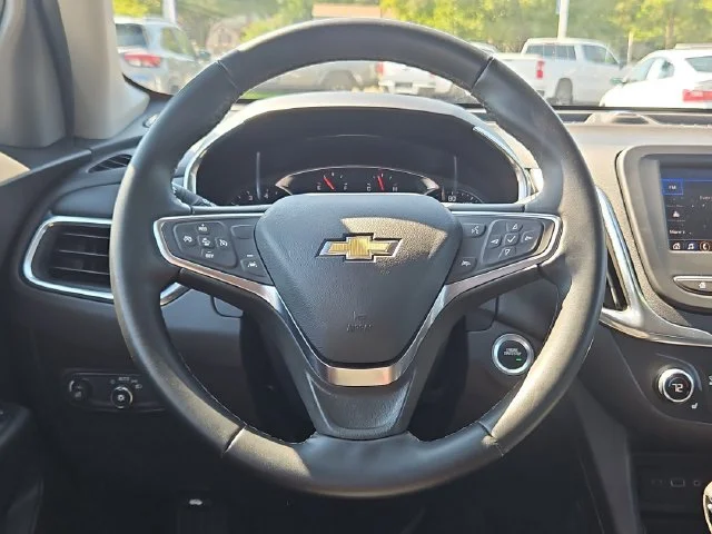 Used 2024 Summit White Chevrolet LT image 14