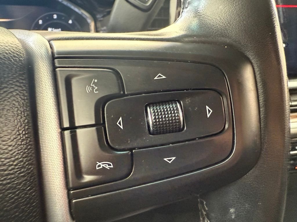 Used 2024 Onyx Black GMC Elevation image 40