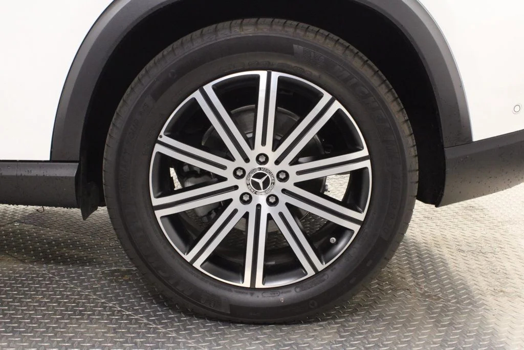 Used 2026 Polar White Mercedes-Benz GLE 350 image 19