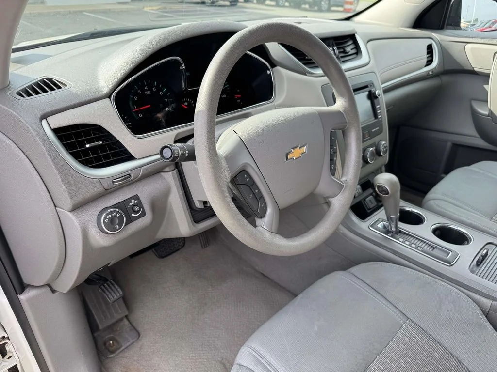 Used 2015 Chevrolet Traverse LS with VIN 1GNKRFED8FJ248911 for sale in Fredericksburg, VA