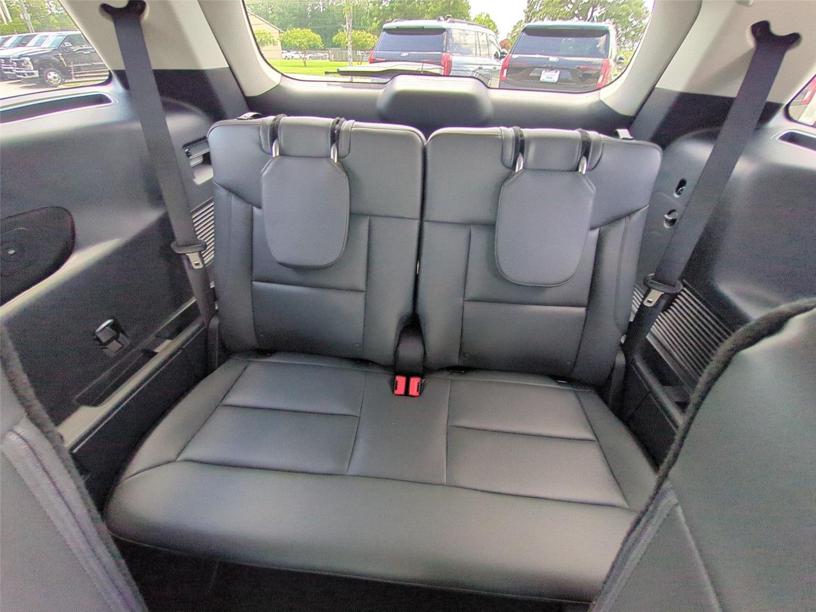 New 2026 Star White Metallic Tri-Coat Ford Active image 35