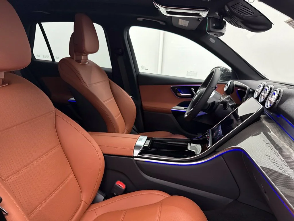 New 2027 Gray Mercedes-Benz GLC 300 image 30