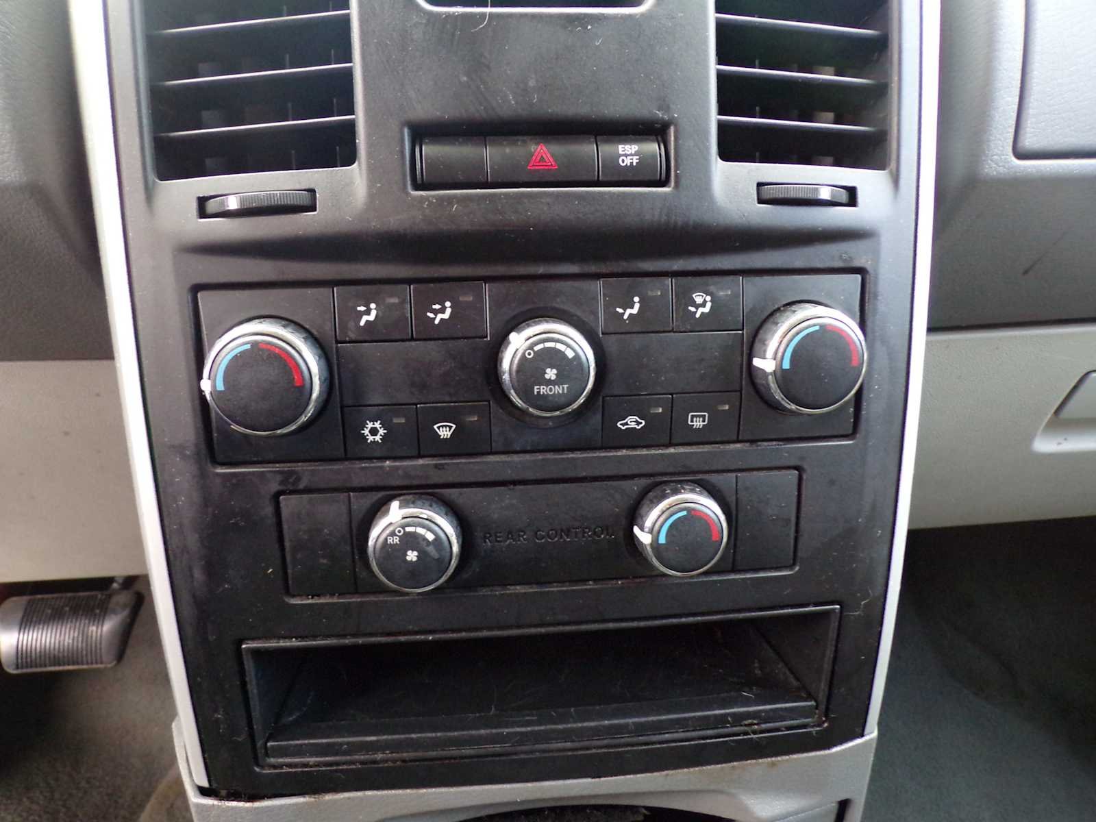 Used 2010  Dodge SE image 13