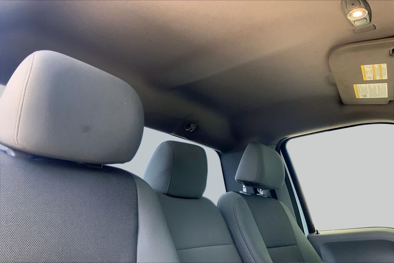 Used 2016 Oxford White Ford XL image 13