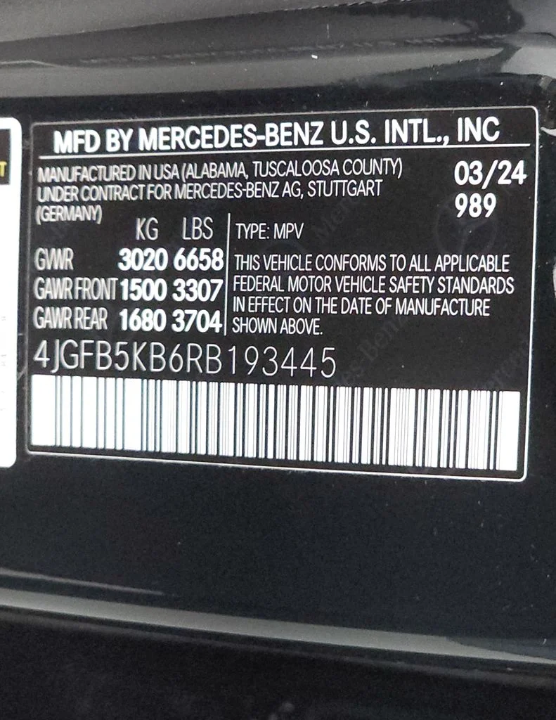 Used 2024 Emerald Green Metallic Mercedes-Benz GLE 450 image 37